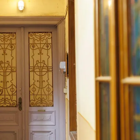Spacious Flat In Old Town Wi-fi 蒂米什瓦拉