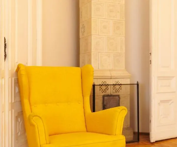 Appartement Spacious Flat In Old Town Wi-fi